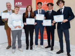 Des lycéens de l'institut Fénelon de Grasse en finale du concours Génération €uro 