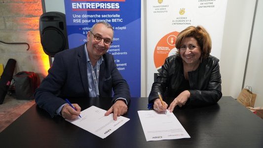 Transition Energétique : Capenergies et la Fédération Cinov PACA Corse signent un partenariat