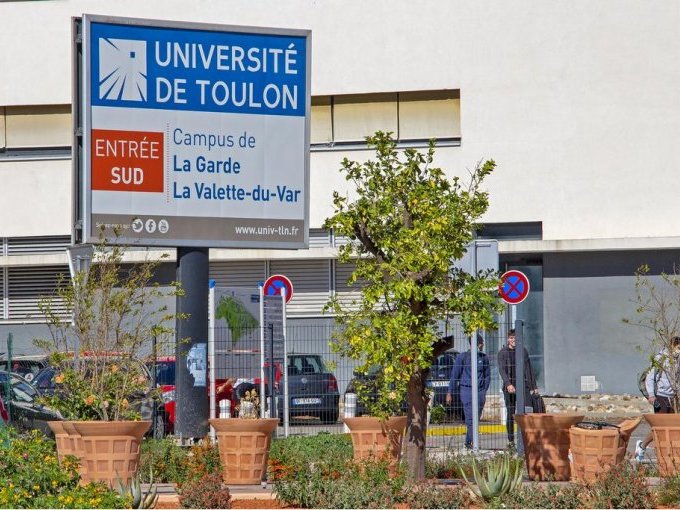 A l'Université de Toulon,
