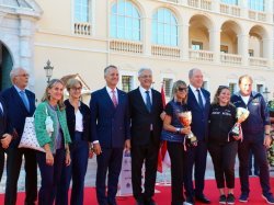 Riviera Electric Challenge 2025 : les champions de la mobilité durable célébrés sur la Place du Palais Princier Riviera Electric Challenge 2025 : les champions de la mobilité durable célébrés sur la Place du Palais Princier