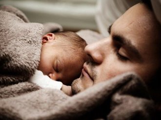 Allongement de la durée du congé paternité : L'Assemblée nationale a voté
