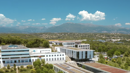 Université Côte d'Azur franchit un cap important dans la trajectoire de développement de son modèle