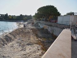 Antibes poursuit la revalorisation de son littoral : la transformation des plages se précise à La Garoupe et La Pinède Antibes poursuit la revalorisation de son littoral : la transformation des plages se précise à La Garoupe et La Pinède