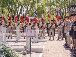 À Draguignan, le carré militaire du cimetière accueille deux soldats morts pour la France