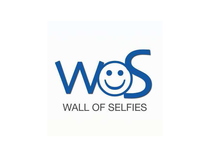 Wall of Selfies : Un (...)