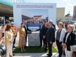 Cagnes-sur-Mer : la gare routière et le nouveau parvis du Pôle d'Echanges Multimodal inaugurés