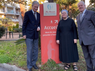 Don de 5000 € de la Fondation Auguste Escoffier aux Petites Sœurs des Pauvres de Nice