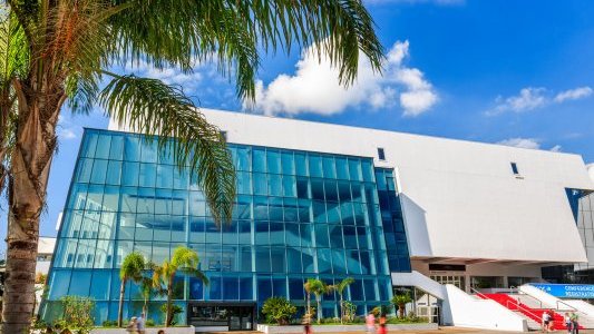 Le Palais des Festivals de Cannes, premier centre de congrès à devenir "société à mission"