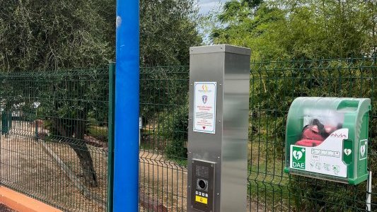 Trois nouvelles bornes d'appel d'urgence installées à Villeneuve Loubet