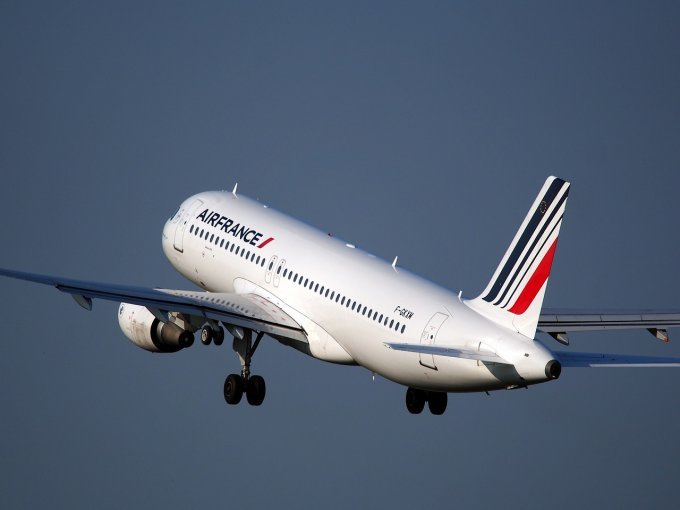 Air France reprend (...)