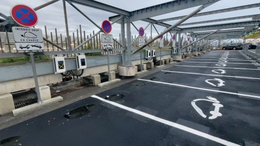 Une centaine de bornes de rechargement électrique à l'Aéroport Nice Côte d'Azur