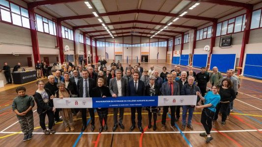 Collège Auguste-Blanqui : des écrans numériques et un gymnase modernisé