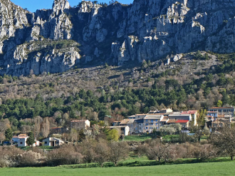 SÉRANON : Une aire de retournement