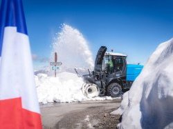 Col de la Bonette : la route la plus haute d'Europe est ouverte pour la saison estivale