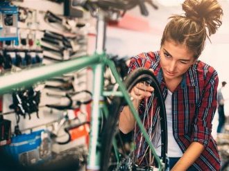 L'Institut de Formation Automobile s'adapte au marché et lance la première formation "Conseiller technique cycles" 