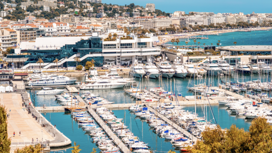 Cannes : bilan estival 2024 record et attractivité internationale confirmée