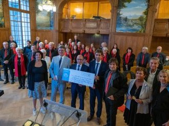 Remise de la collecte des Chœurs du Mercantour et du Chœur Région Sud au fonds de soutien du Département des Alpes-Maritimes