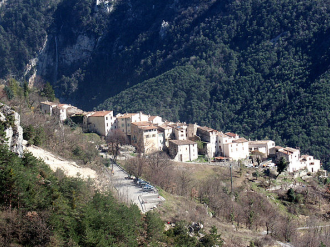 AIGLUN : Travaux de rénovation des salles de restaurants de l'auberge communale