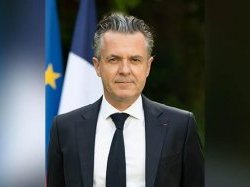 Christophe Béchu ministre de la Transition écologique en déplacement dans les Alpes-Maritimes le 8 septembre