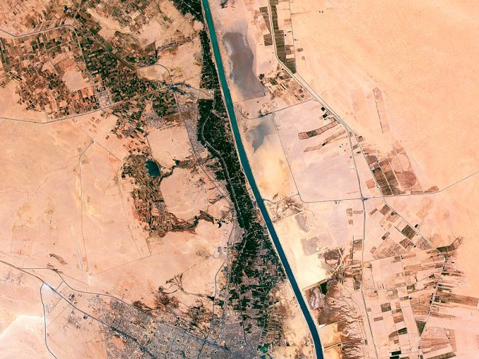 Canal de Suez : Un (...)
