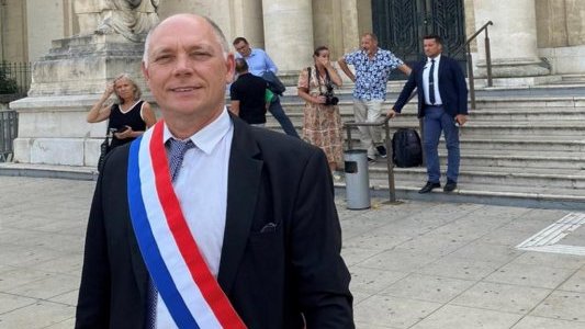 Le député Stéphane Rambaud interpelle le ministre de l'agriculture