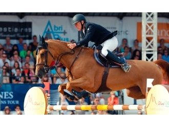 Jumping de Cannes - Victoire de Roger-Yves Bost avec Sydney Une Prince